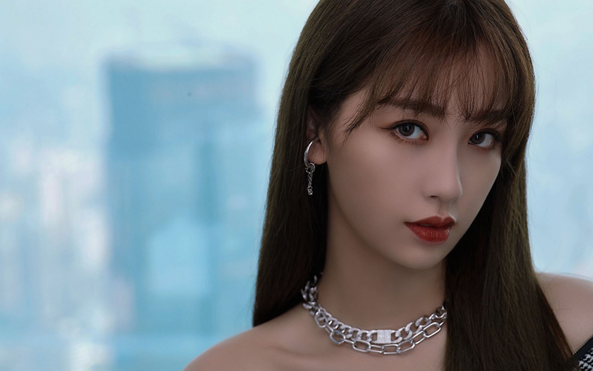 新月盯上莱比锡前锋塞什科